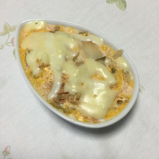 キムチのチーズのせオムレツ